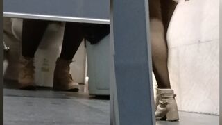 MUJER HACE CACA EN GASOLINERA, ScatKings.com Scat Porn 16 ScatKings.com Scat Porn