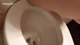 Poop on the seat, ScatKings.com Scat Porn 13 ScatKings.com Scat Porn